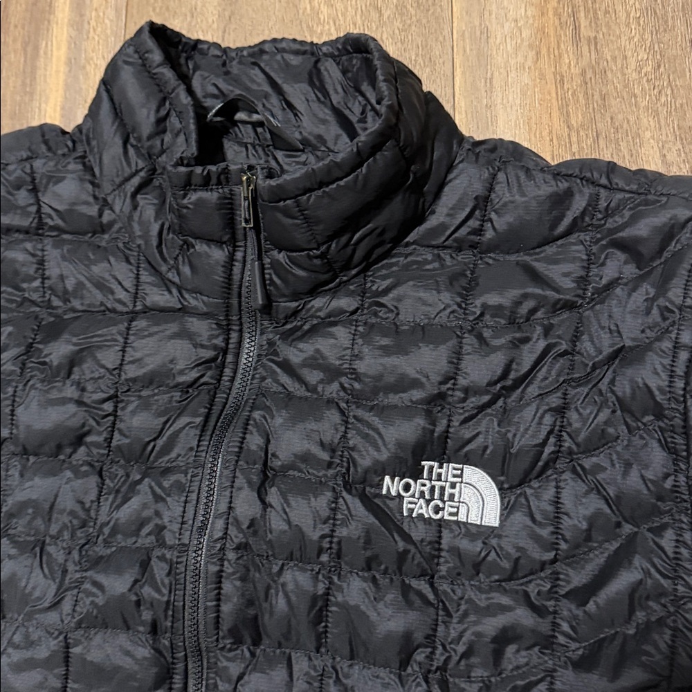 The North Face Men's Thermoball Puffer Jacket - Picture 4 of 7